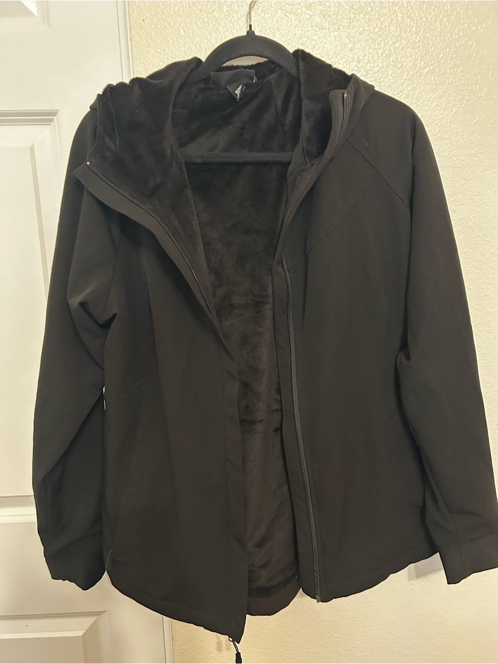 Women's Black Hooded Jacket with fleece Lining soft shell
